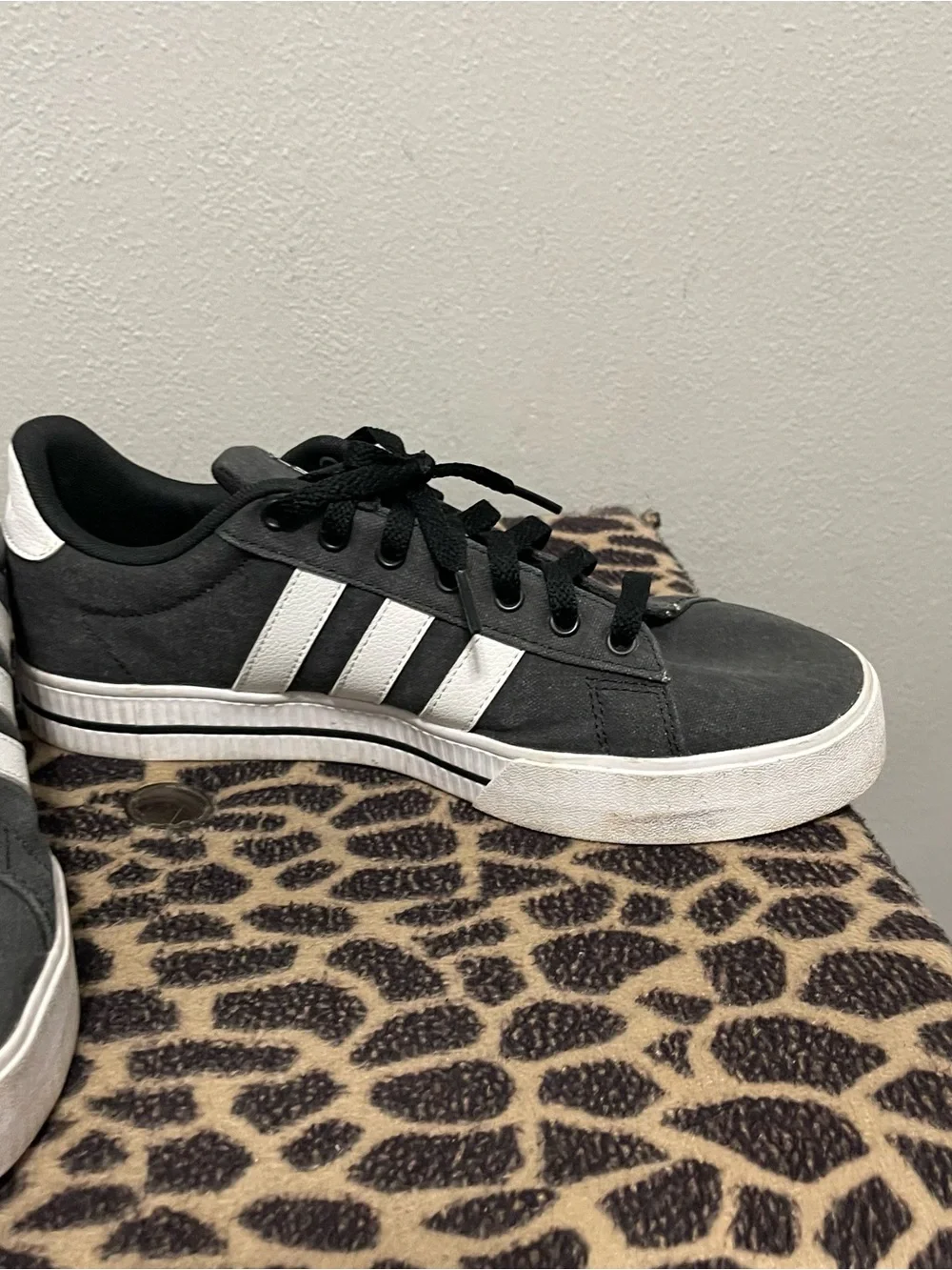 Adidas Daily 3.0 Casual Fashion Sneakers Gray Canvas Soccer Mens 9